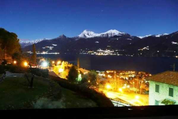 Book now your vacation in Menaggio in Lombardy this wonderful private villa with pool in Menaggio in the province of Como in Lombardy rents the villa 4
