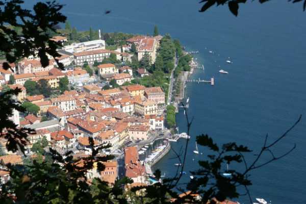 Book now your vacation in Menaggio in Lombardy this wonderful private villa with pool in Menaggio in the province of Como in Lombardy rents the villa 24