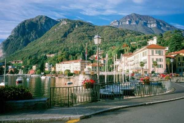 Book now your vacation in Menaggio in Lombardy this wonderful private villa with pool in Menaggio in the province of Como in Lombardy rents the villa 25