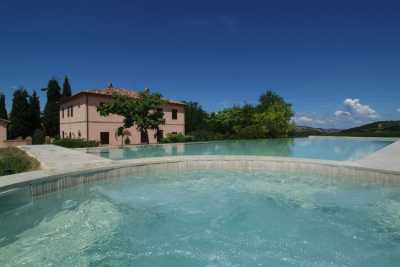 Book now your holiday in Montalcino in Tuscany in this wonderful villa for rent with private pool in Montalcino in the province of Siena, Tuscany