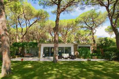Meravigliosa villa privata a Roccamare in Toscana, prenota adesso la tua vacanza  in questa villa con 7 Posti letto in affitto a pochi passi dal mare