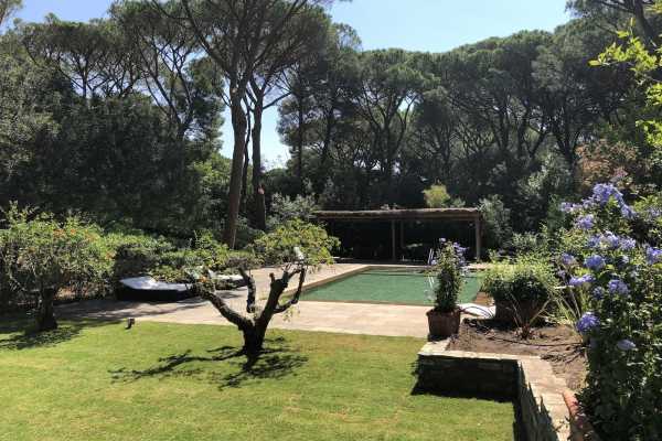 Book now your holiday in Castiglione della Pescaia in Tuscany in this beautiful private villa on the sea in the pine forest of Roccamare 24