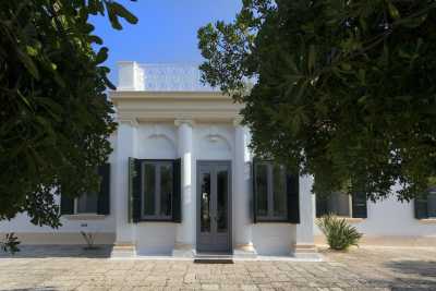 Rent your holiday in this beautiful villa for rent in Gallipoli in the province of Lecce in Puglia, historic villa for rent for holidays