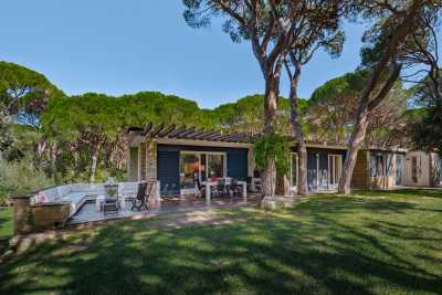 Book now your holiday in a luxury villa with pool on the sea at Roccamare in Castiglione della Pescaia Grosseto