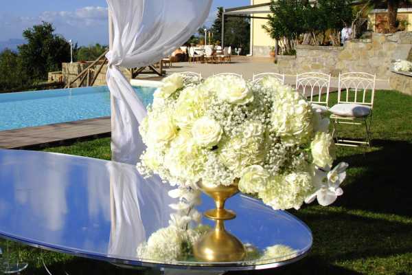 Holiday rental resort with private pool in Massa Lubrense Naples beautiful park surrounded by greenery in this resort in Campania 11