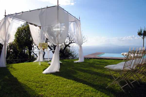 Holiday rental resort with private pool in Massa Lubrense Naples beautiful park surrounded by greenery in this resort in Campania 7