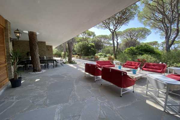 Book now your holiday in Castiglione della Pescaia in Tuscany in this beautiful private villa on the sea in the pine forest of Roccamare 12