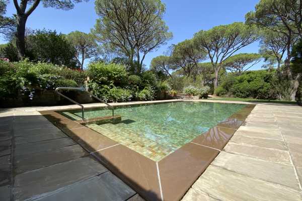 Book now your holiday in Castiglione della Pescaia in Tuscany in this beautiful private villa on the sea in the pine forest of Roccamare 28