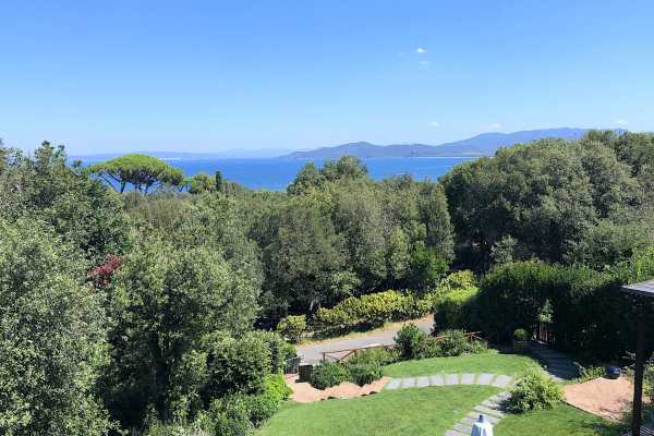 luxury villa holiday in Punta Ala with 2 swimming pools and solarium with sea view a few steps from the beach 3
