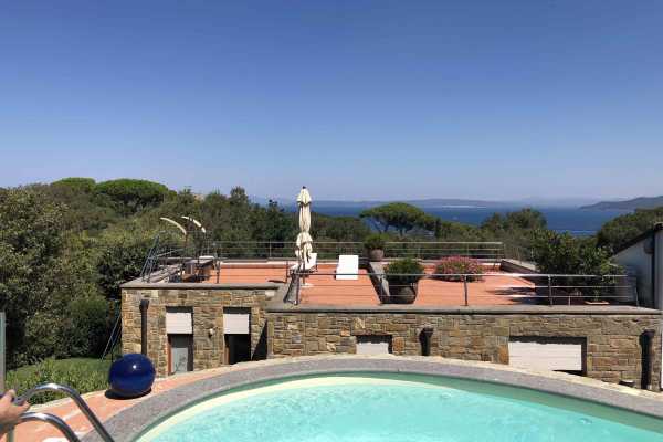 luxury villa holiday in Punta Ala with 2 swimming pools and solarium with sea view a few steps from the beach 4