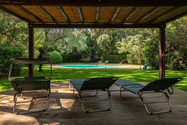 villa for rent for vacation with swimming pool, park and private and exclusive beach place in the Roccamare pine forest 22